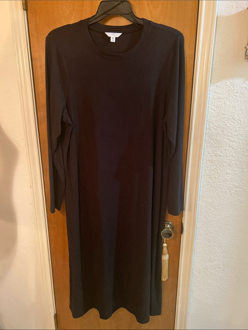 Classic Black Long Sleeve Ribbed Maxi Dress. NWOT XXXL